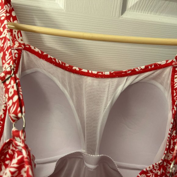 Plus Size Swimsuit/Swimdress One Piece (NWT) - Picture 8 of 8